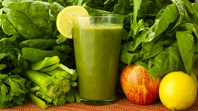 Building a Better Smoothie: 4 Must Use Ingredients